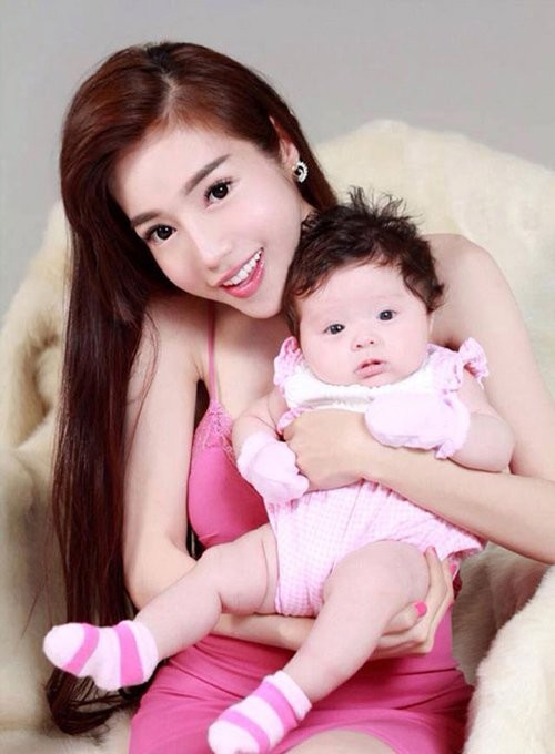 Nhung my nhan Viet me hoac cu dan mang quoc te-Hinh-4